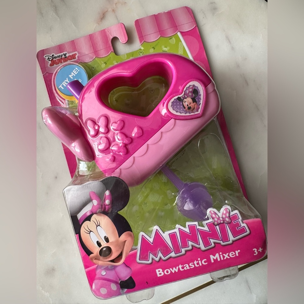 Minnie Mouse Mixer